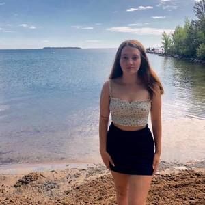 Meet your Posher, Devin